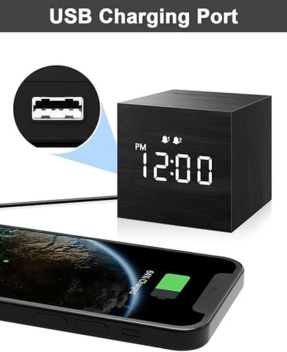 Wooden Cube Electronic Alarm Clock, 6 - Level Adjustable Brightness, 12/24H Time Format Switchable, Minimalist Desk Clock (Cube Shape, Clear Digital Display, Suitable for Various Scenarios )
